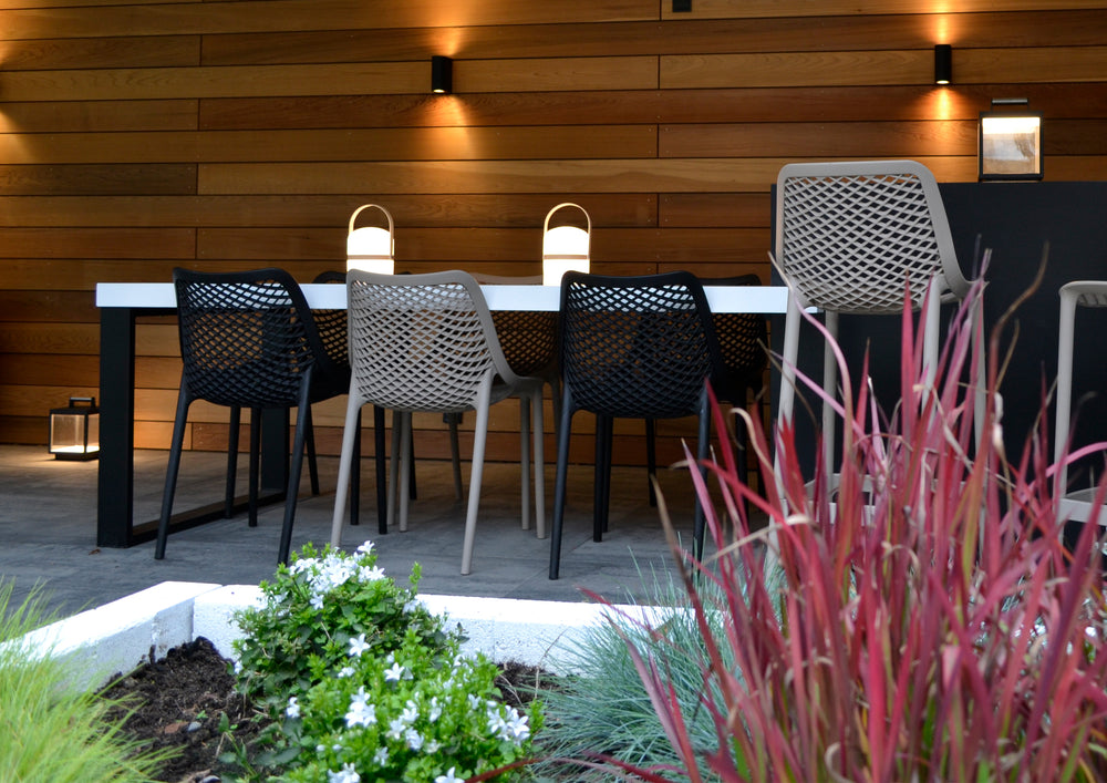 Lampe de table LED rechargeable Lucide JOE IP44 Blanc, 3W dim to warm 2800K-3200K, chargement USB, usage intérieur extérieur