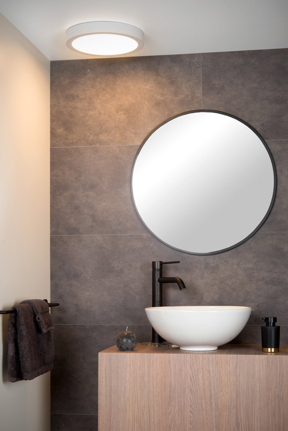 Plafonnier de salle de bains Lucide BRICE LED, dimmable 30W 3000K, rond 300mm, IP44, finition blanche