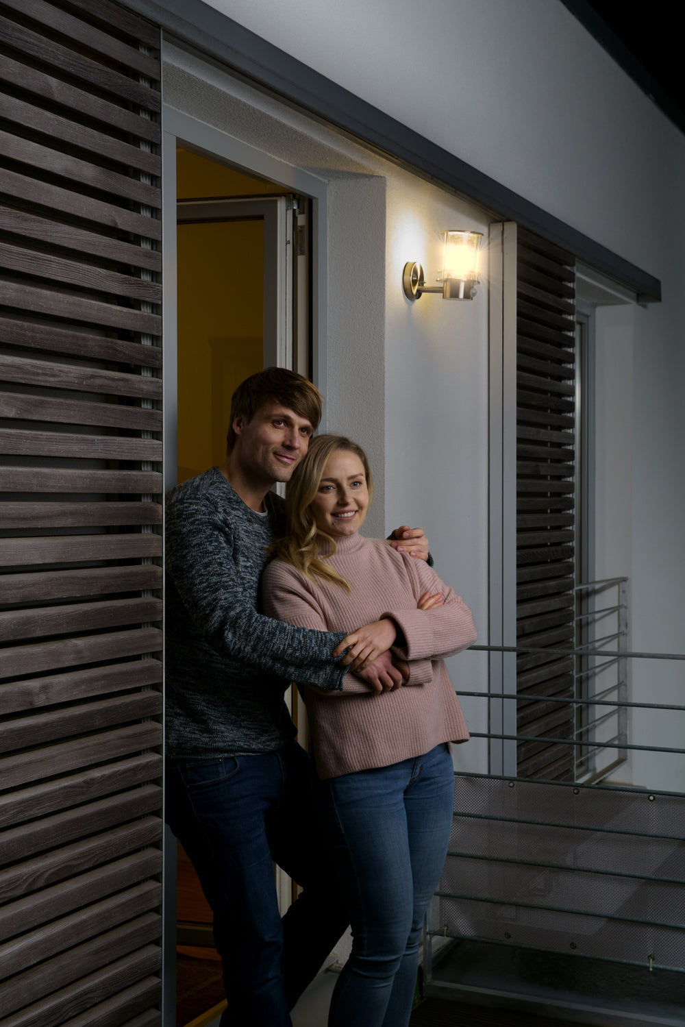 Ledvance ENDURA Classic Post Sensor Up E27 outdoor stainless steel wall light IP44 with motion and light sensor