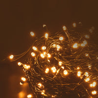 Modee Guirlande Lumineuse LED de Noël 200LED 20m Blanc Chaud avec Adaptateur IP44 Câble Vert