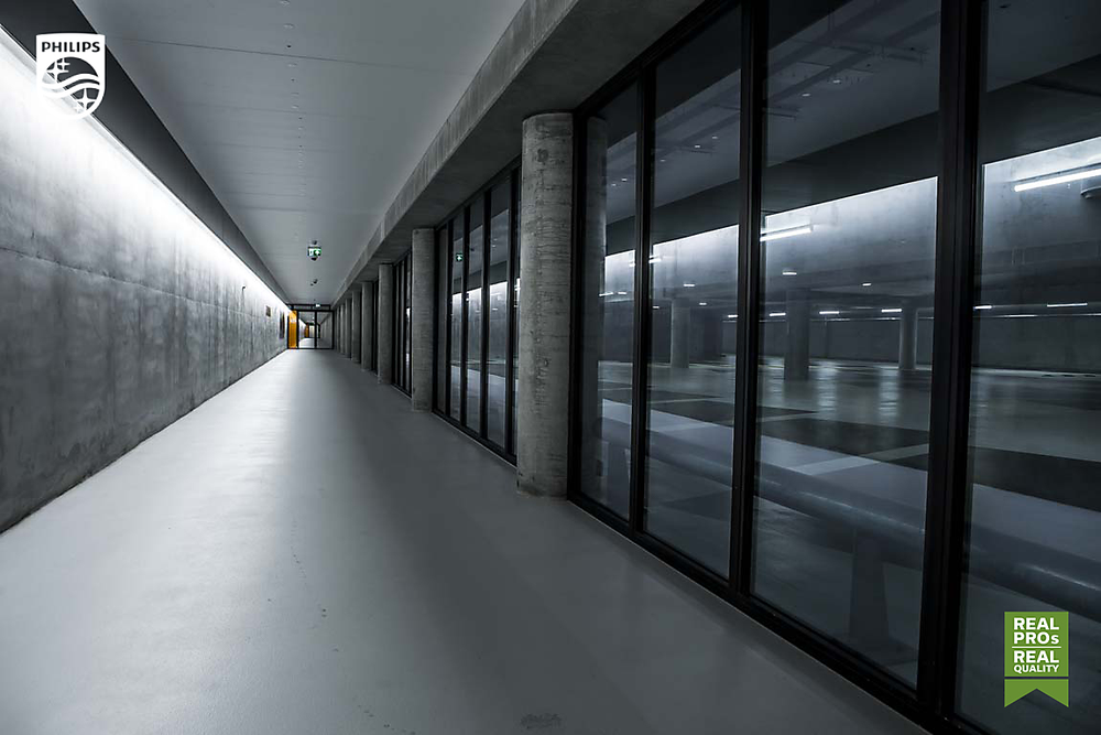 Philips CorePro LEDtube 600mm 8W T8 865 Cool Daylight 6500K G13 800 lumens 220-240V 240° Glass CE RoHS