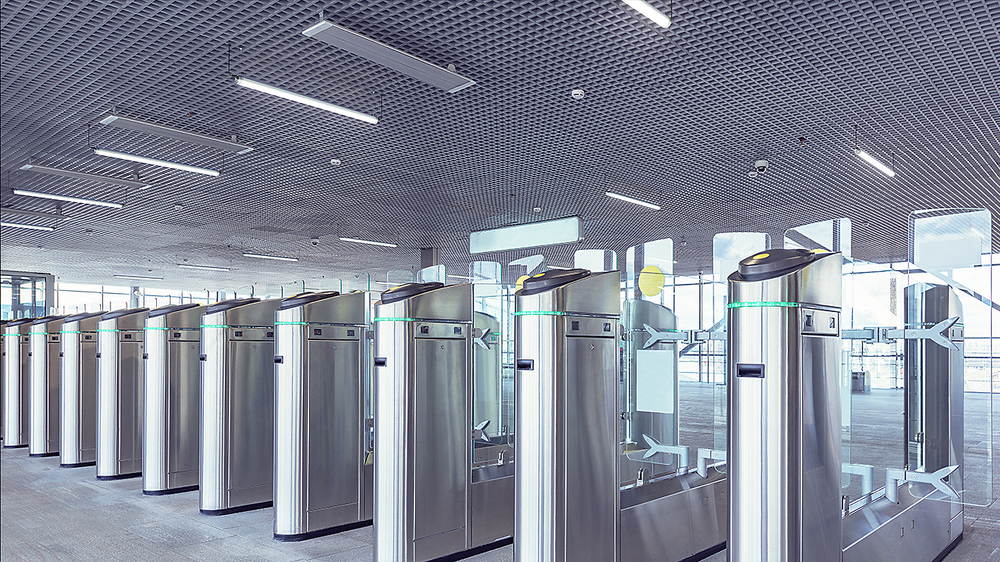 Philips CoreLine WT210C LED waterproof light, 39W 4000K 5000 lumens, IP68 IK10, 1315mm polycarbonate housing