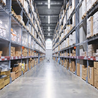 Suspension LED Spectrum Halls Line 200W noir, 4000K, 30000 lumens, dimmable, IP66, angle de 90°, éclairage industriel